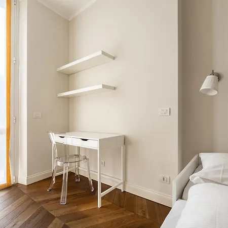 Citta Studi Elegant Huge Appartement